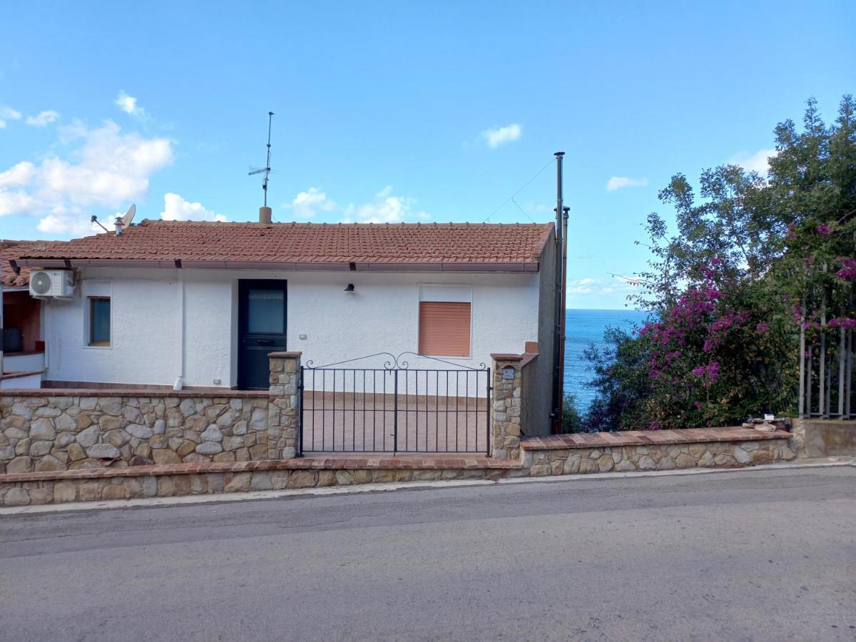 Sea Sound House Villa Sant'Ambrogio  Exterior photo